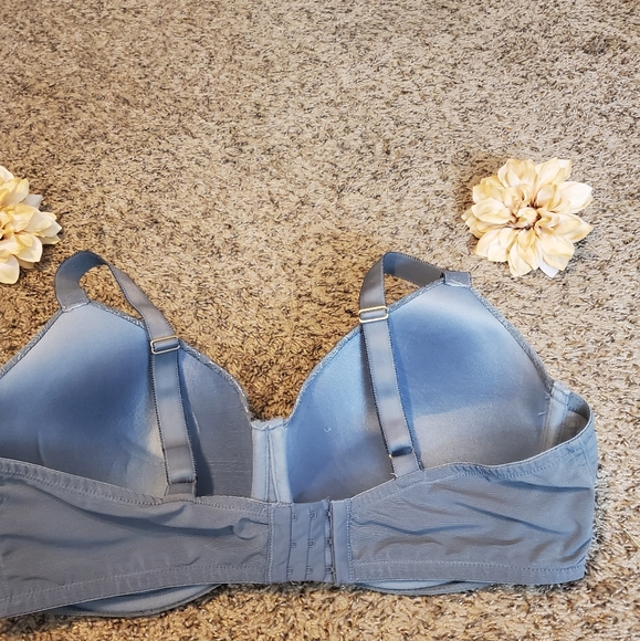 BodyNaturals gray bra in good condition - Picture 4 of 6